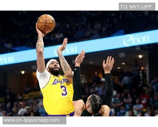 手感冰凉瓦塞尔上半场表现低迷仅得2分三分球全失手